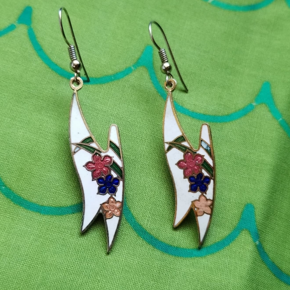 Retro vintage cloissoné earrings